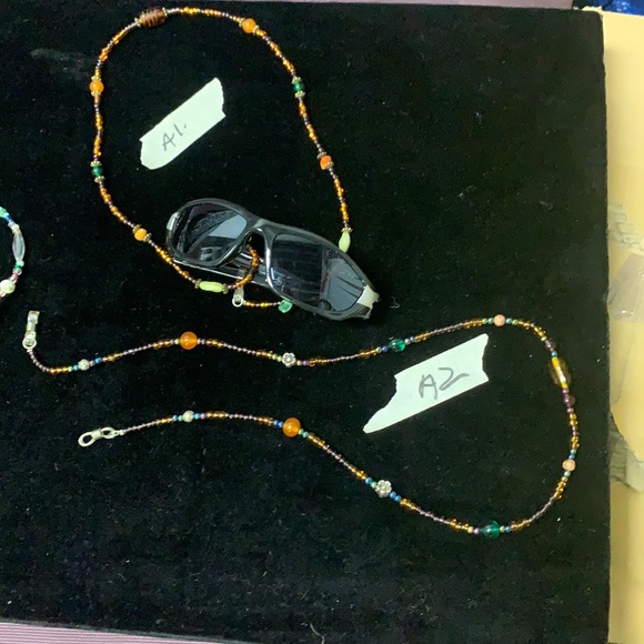 Handmade ONE OF A KIND BEADED EYE GLASS CHAINS - Picture 5 of 6